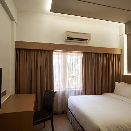 Btc Hotel Malacca Exterior photo