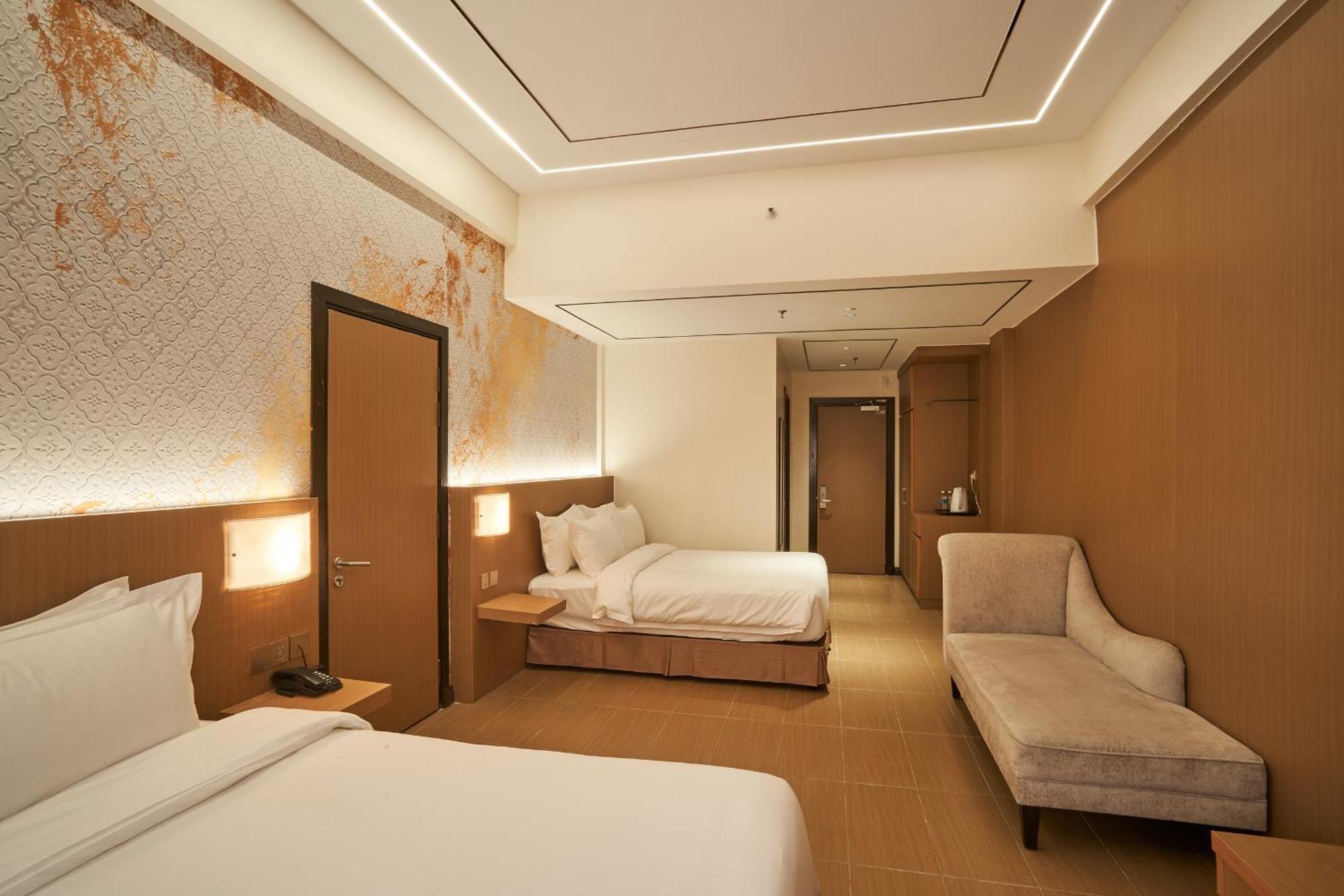 Btc Hotel Malacca Exterior photo