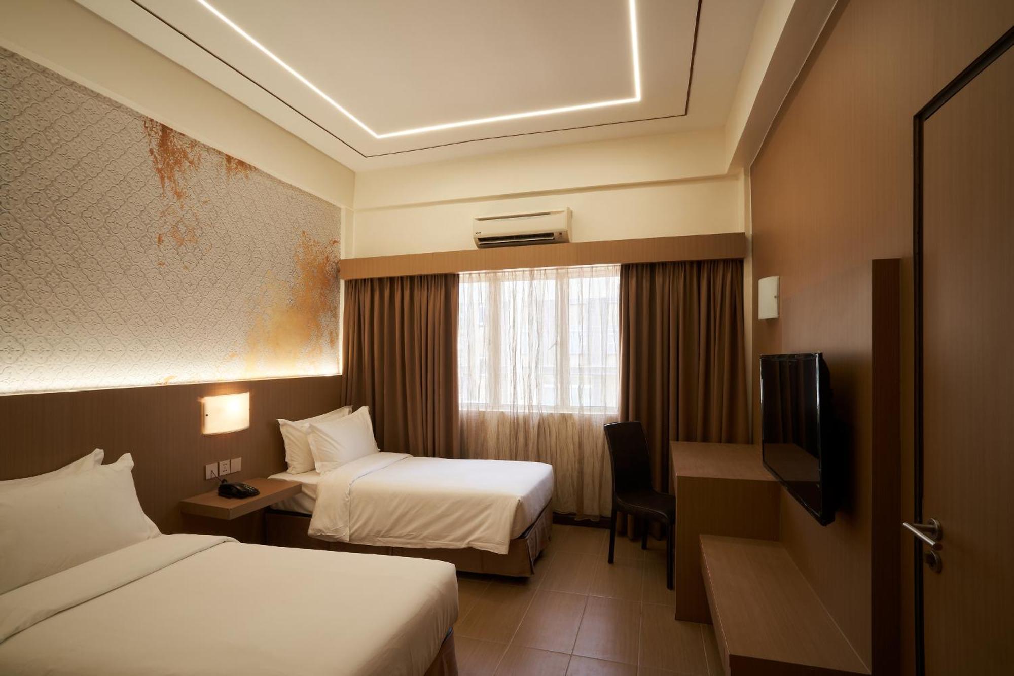 Btc Hotel Malacca Exterior photo